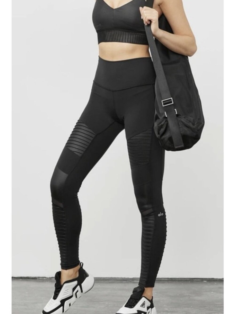 ALO Women’s Yoga Major Moto Legging-Black and Glossy-Size Medium -Excellent!